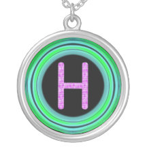 Monogram "H ", Halsband