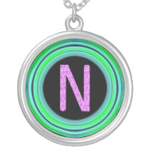 Monogram "N ", Hängsmycken