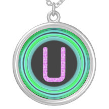 Monogram "U ", Hängsmycke