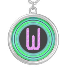 Monogram "W ", Smycken