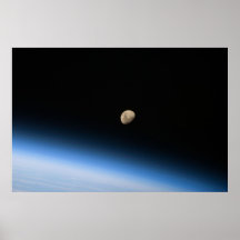 Moonen (STS-128) Affischer