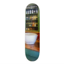 Mortel och Pestle i apotek Skate Deck