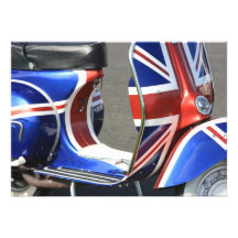 Motorisk sparkcykel med facklig jackdesigninbjudan