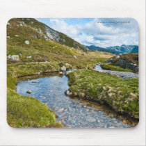 Mousepad för bergbäckfoto. Norge