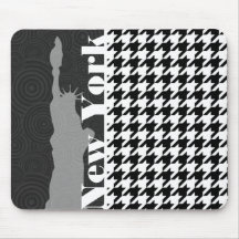 New York, Statue of Libety Houndstooth Mouse Pad
