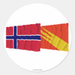 Norge och Østfold som vinkar flaggor Klistermärken