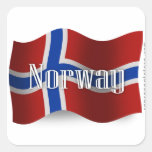 Norge som vinkar flagga fyrkantigt klistermärke