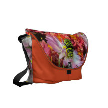 Nyfiken Caterpillar Rickshawmessenger bag