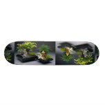 Para av bonsaiträd med dekorativa figurer skateboard deck