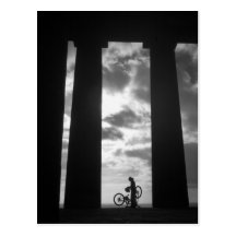 Penshaw monument med bikervykortet