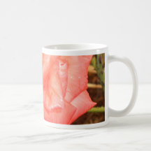 Persikan steg i den regnaCricketDiane blommigten Kaffe Mugg