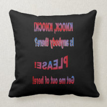PILLOW.4401.KNOCK KNOCK.BLACKBCK PRYDNADSKUDDE