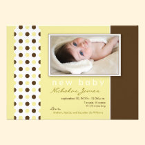 Polka dots för Taupe för babyfödelsemeddelande inbjudningar
