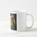 Precis en blomma - gul liljablomma 016 kaffe mugg