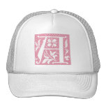 Prickigt hallonbrev en Monogram Baseball Hat