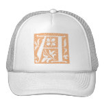 Prickigt orange brev en Monogram Kepsar