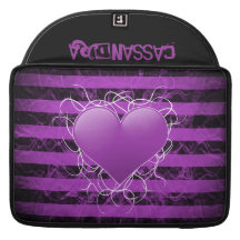 Purpurfärgad hjärta för gotisk punk emo med svart  MacBook pro sleeves