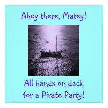Purpurfärgade piratpartyinbjudningar