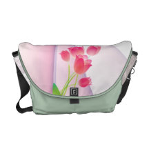 Ren rosa tulpanmessenger bag