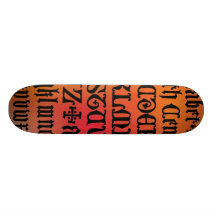 Röd och orange gotisk brevSkateboard