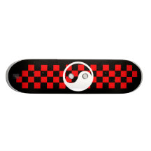 röd yinyangcheckers skate deck