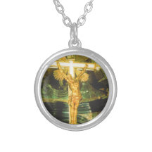 Rokokostilcrucifix i en bayersk kyrka skräddarsydda halsband