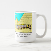 Rolig egyptisk pyramidmugg