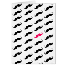Roligt flickaktigt rosa och svart mustaschmönster hälsningskort