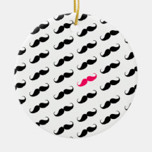 Roligt flickaktigt rosa och svart mustaschmönster juldekoration