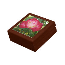 Rosa giftbox presentförpackningar
