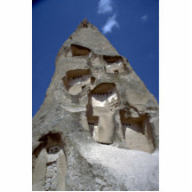 Rum som snidas in i konisk sten, Cappadocia sten f Acrylic Cut Out