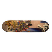 Samuraistridighettigern stiger ombord skate decks