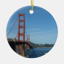 San Francisco överbryggar den guld- grinden Julgranskula