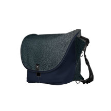 Skina vinyl messenger bag