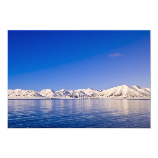 Snowcapped nå en höjdpunkt Woodfjord Svalbard Fotografier