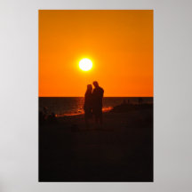Solen kopplar ihop affischen för den Silhouettekär