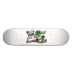 Stentackanågot liknande en orkan skate board
