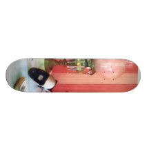 Stereopticon lampa och tar tid på skateboard decks