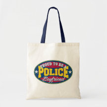 Stolt att vara en polispojkvän tote bags