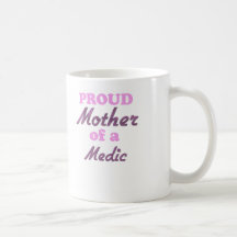 Stolt mor av en läkare kaffe mugg