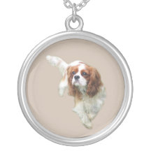 Stolt Spanielhalsband för kung Charles