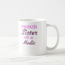 Stolt syster av en läkare kaffe kopp