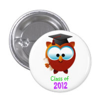 Studenten knäppas pins