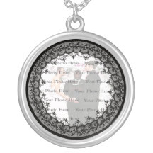 Svart halsband för foto för snöresilverrunda