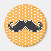 Svart handlebarmustasch på orange polka dots magneter för kylskåp