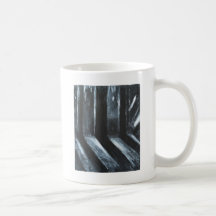 Svarten som lätt läcker (den ljusa symbolismen) kaffe koppar