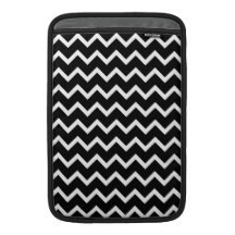 Svartvit sicksackmodell MacBook air sleeve