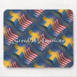 Svensk-Amerikan som vinkar flagga Mus Mattor