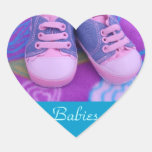 Tennis för barn för babyklistermärkepersonlig skor