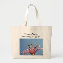 Traumasjuksköterskan hänger lös hur gör hon gör de tote bag